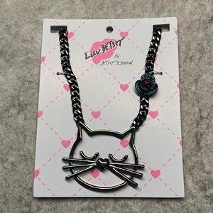 BETSEY JOHNSON cat face necklace